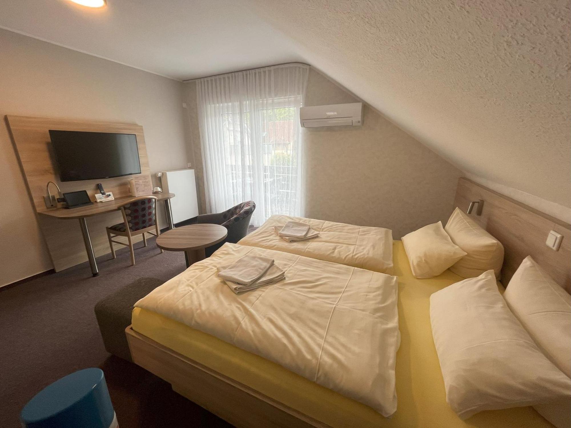Hotel Am Steinertsee 카우푼겐 외부 사진